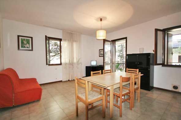 Villa Flamicia 1P Lignano Sabbiadoro Buitenkant foto